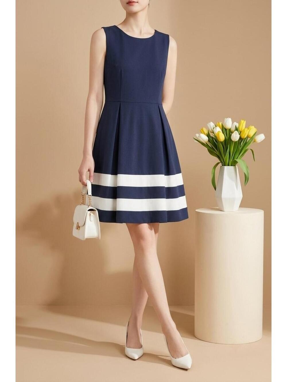 Calvin Klein Women's Sleeveless Dress Navy White Pleated Striped Hem 14 Classic